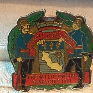 Vintage Saarlouis 1811 Enamel Pin